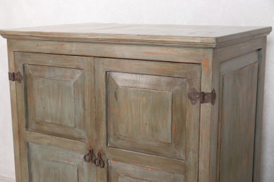 large-hall-shoe-cupboard-corner